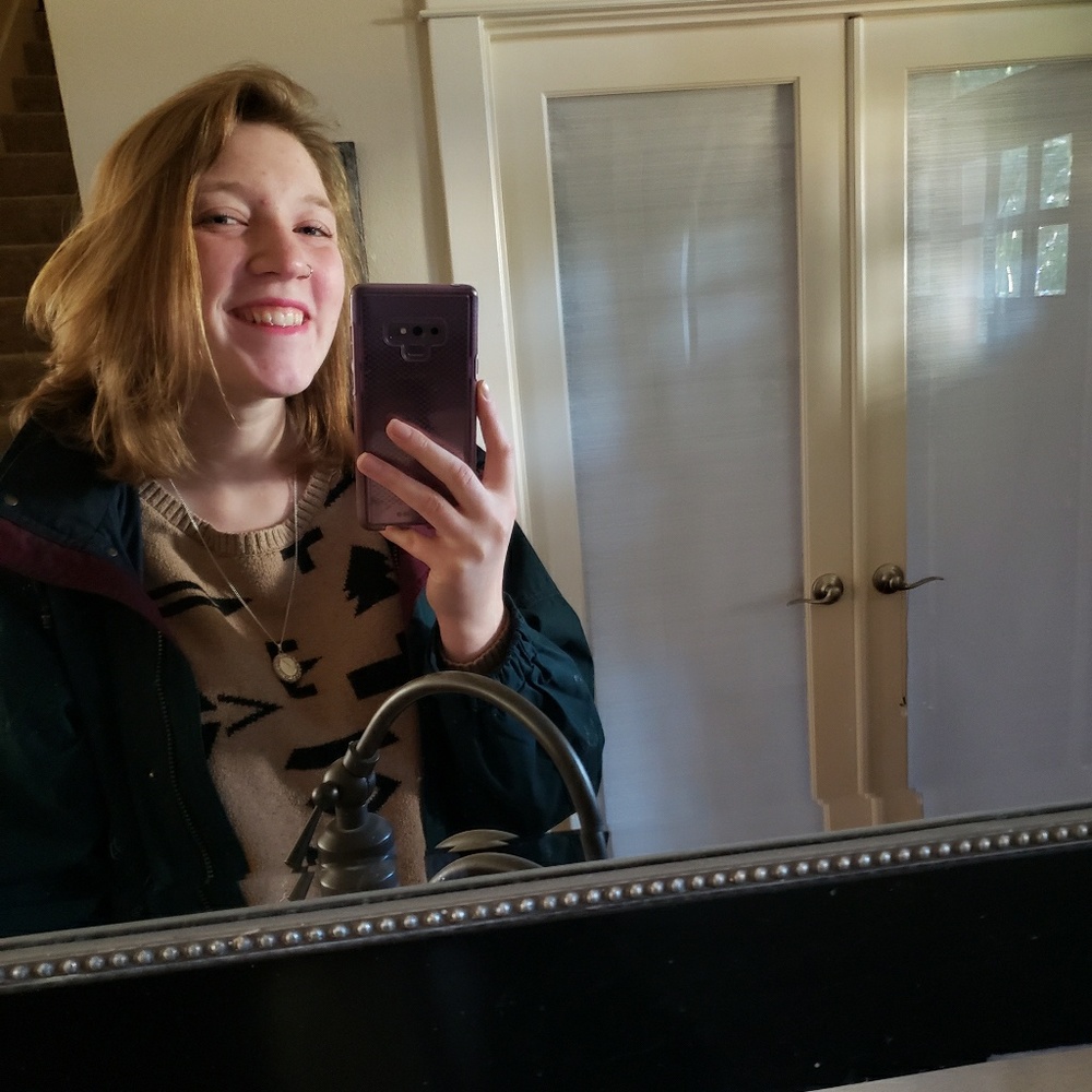 Meet your Posher, Hayley